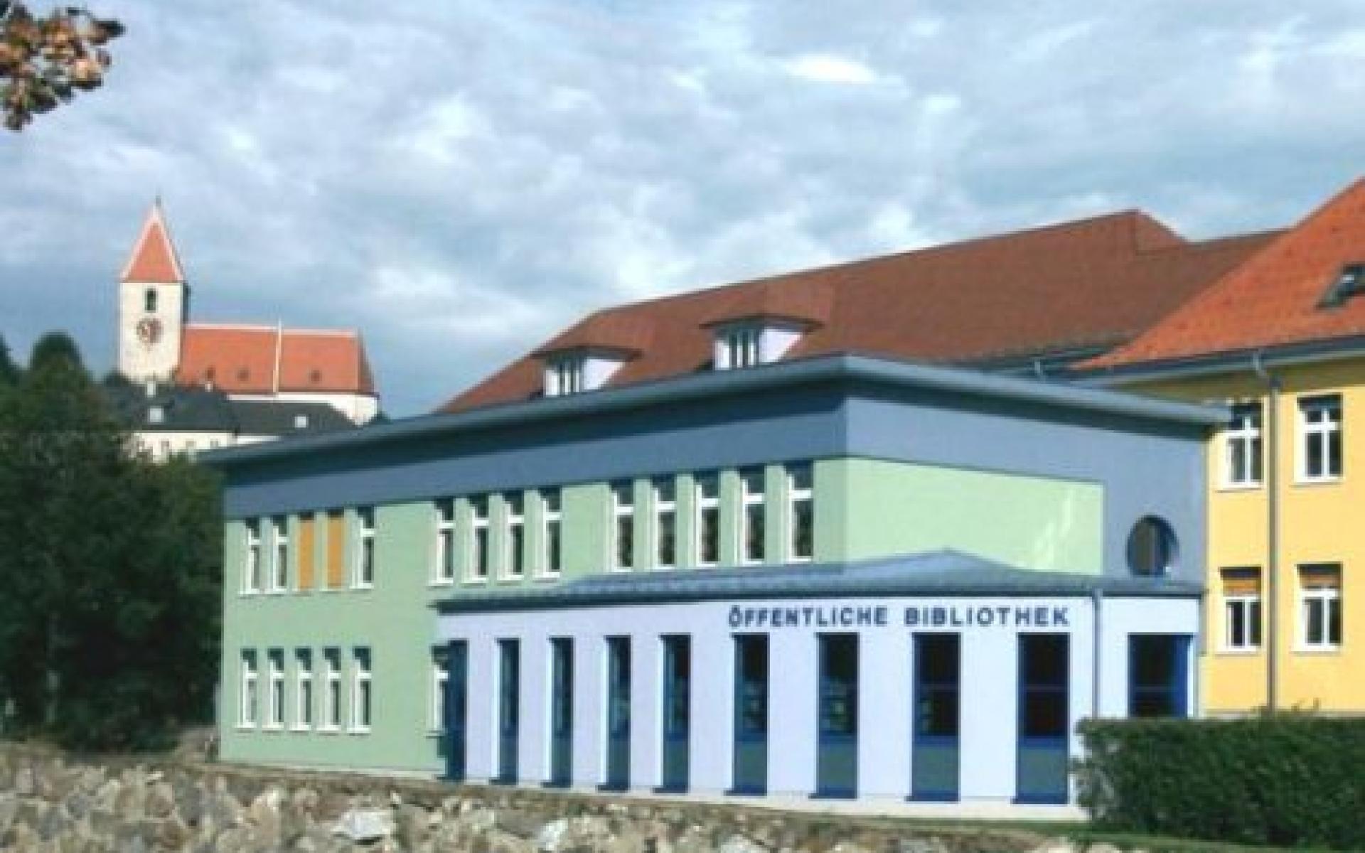 Öffentliche- und Schulbibliothek Kirchberg an der Pielach - Aussenansicht